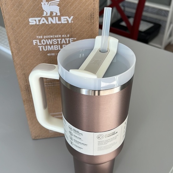 NWT Stanley Rose Quartz Glow Quencher H2.0 Flowstate Tumbler 40 oz - Picture 8 of 8